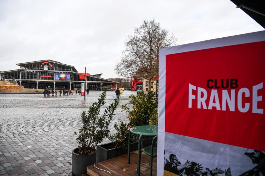 Lors du week-end d’ouverture du Club France de Paris 2024, Sissy Mua, l’une des figures du fitness, animera la plus grande séance de sport à ciel ouvert.